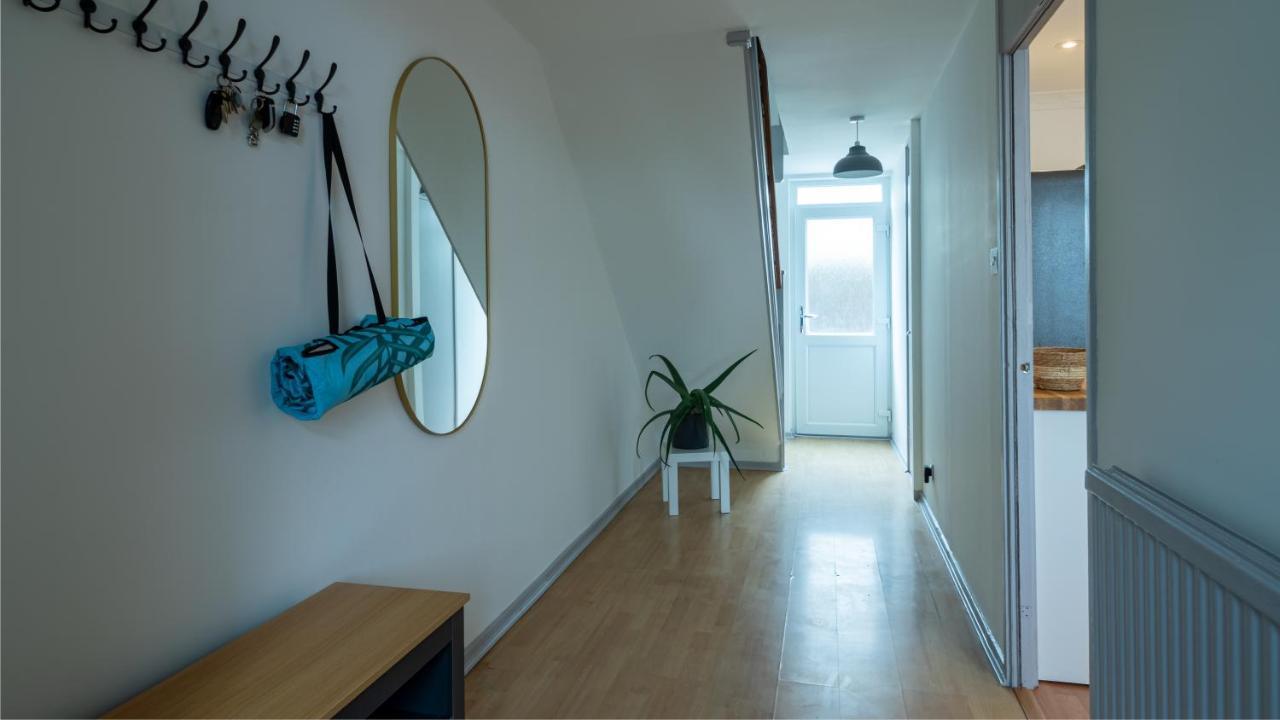 Bridge 3 Bedroom House With Reception Room, Office And Private Garden Case de vacanță Londra