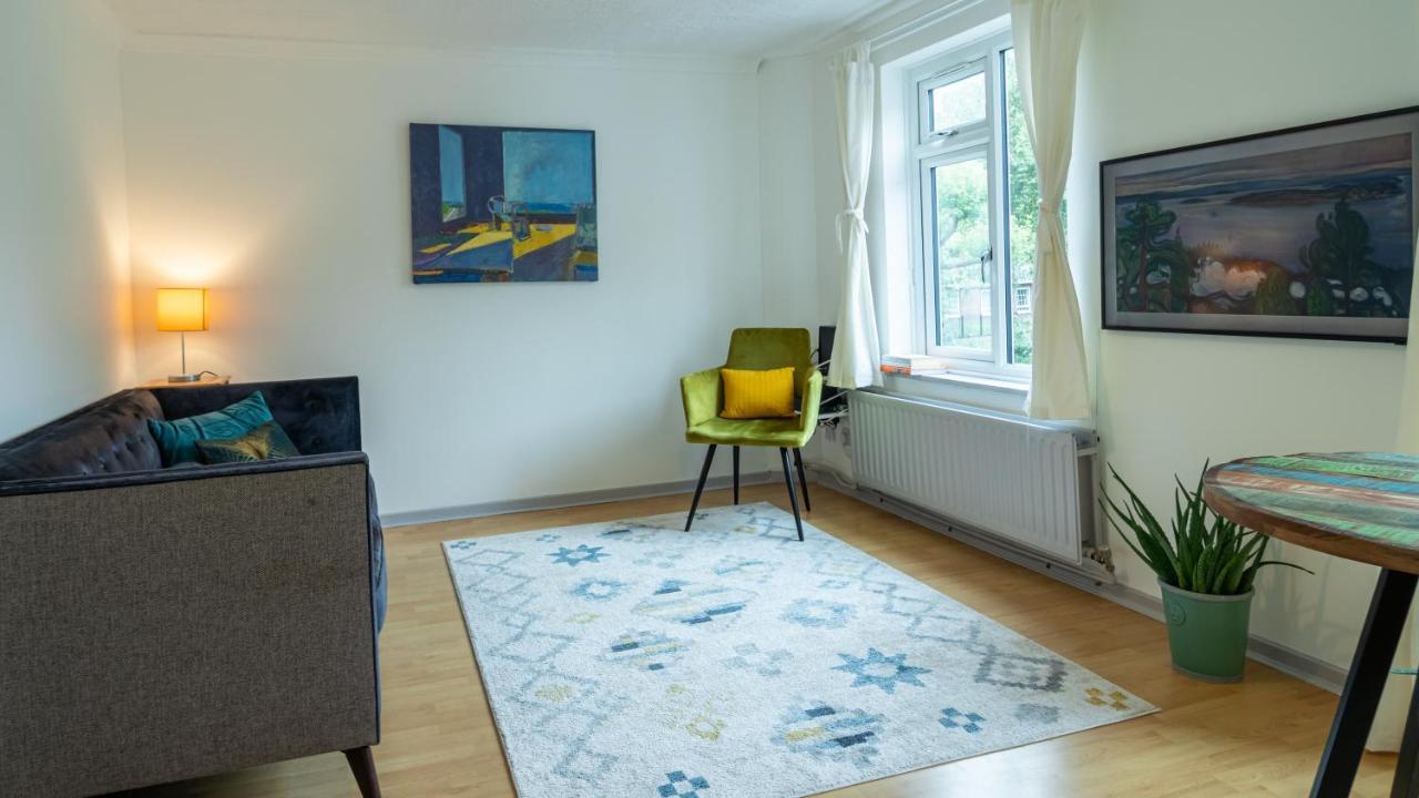 Case de vacanță Bridge 3 Bedroom House With Reception Room, Office And Private Garden